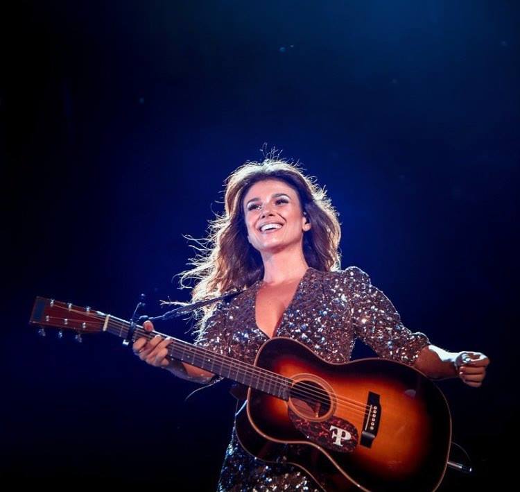 Cantora Paula Fernandes
