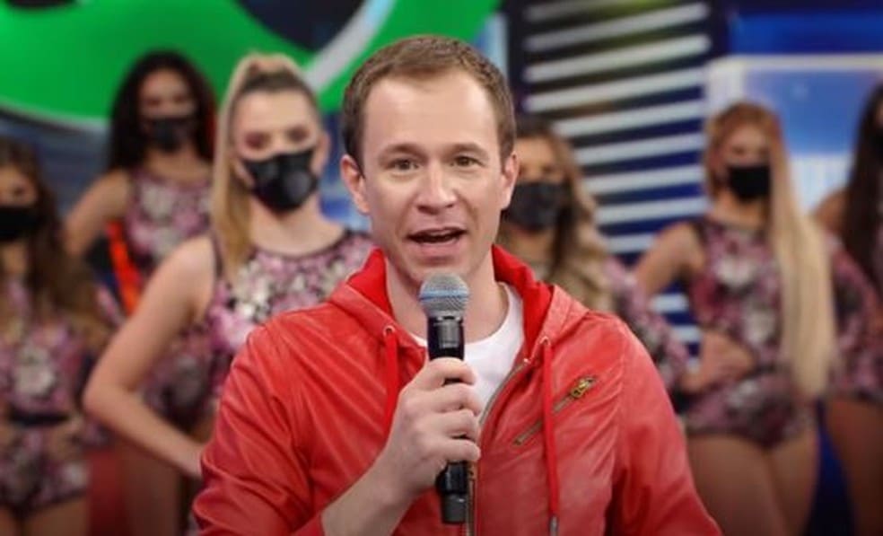 Tiago Leifert no Domingão do Faustão (Foto: Reprodução/Globo)