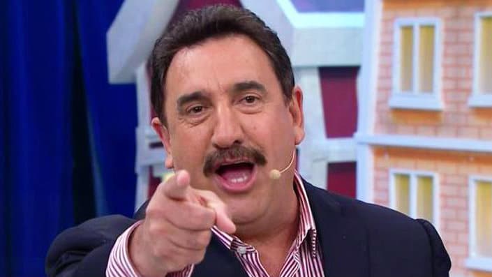 Ratinho, apresentador do SBT, ultrapassa Silvio Santos e constrói império (Foto: Reprodução)