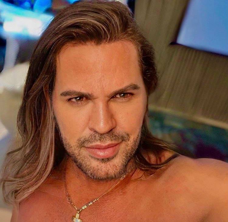 Eduardo Costa sai do Brasil após expor traição e ameaça de sertanejo (Foto: Reprodução)