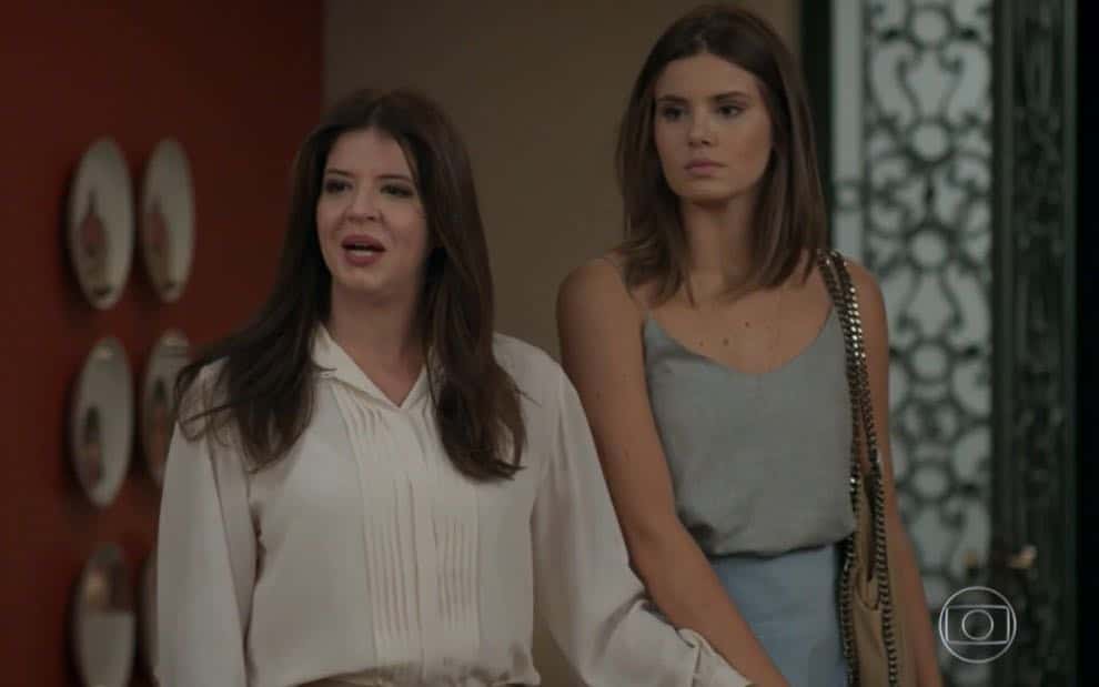 Pega Pega: Maria Pia banca a boazinha com Luiza e faz inimiga comer em suas mãos