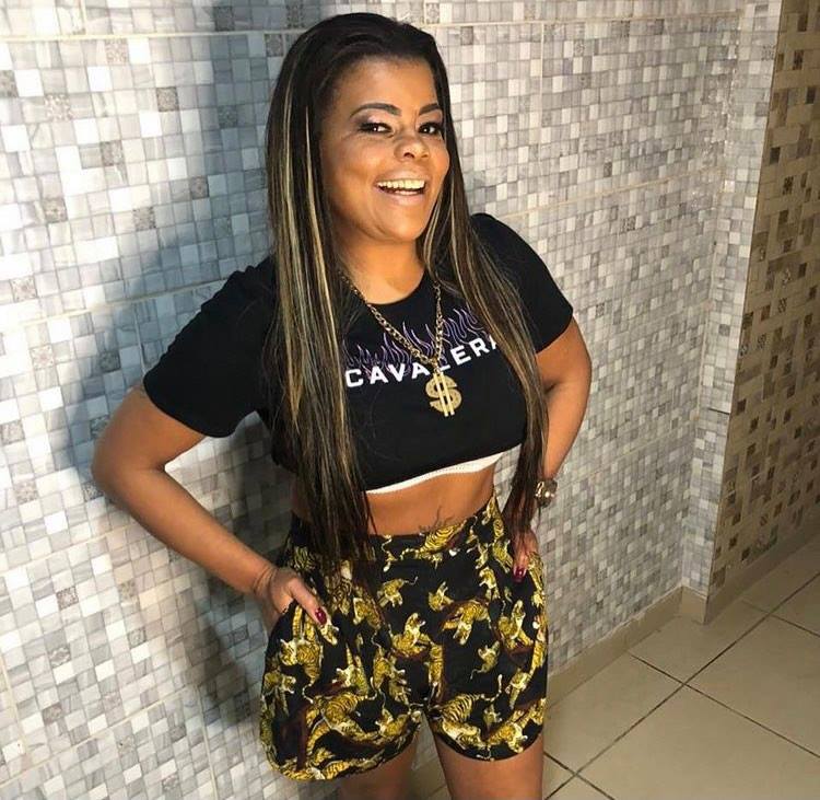 Tati Quebra Barraco reage após notícia de que irá para a próxima edição de A Fazenda