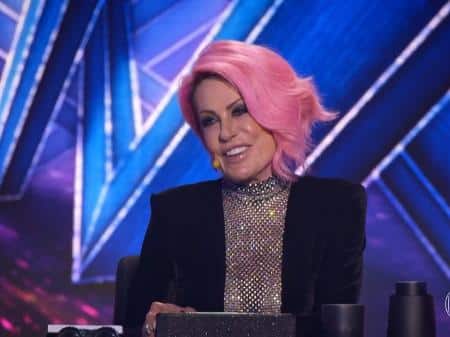 Ana Maria Braga em The Masked Singer Brasil (Foto: Reprodução)