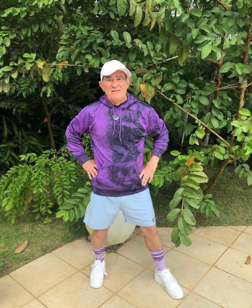 O famoso ex-comediante brasileiro da Globo surpreendeu os internautas ao ter conta exposta (Foto Reprodução)