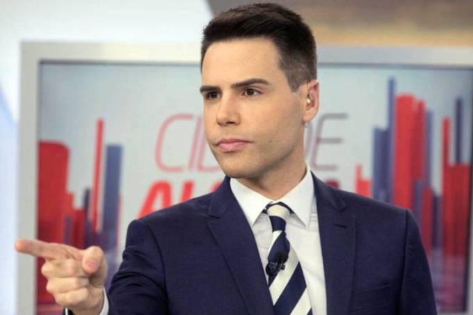 O âncora do Cidade Alerta da Record, falou sobre tudo do camarim (Foto: Reprodução)