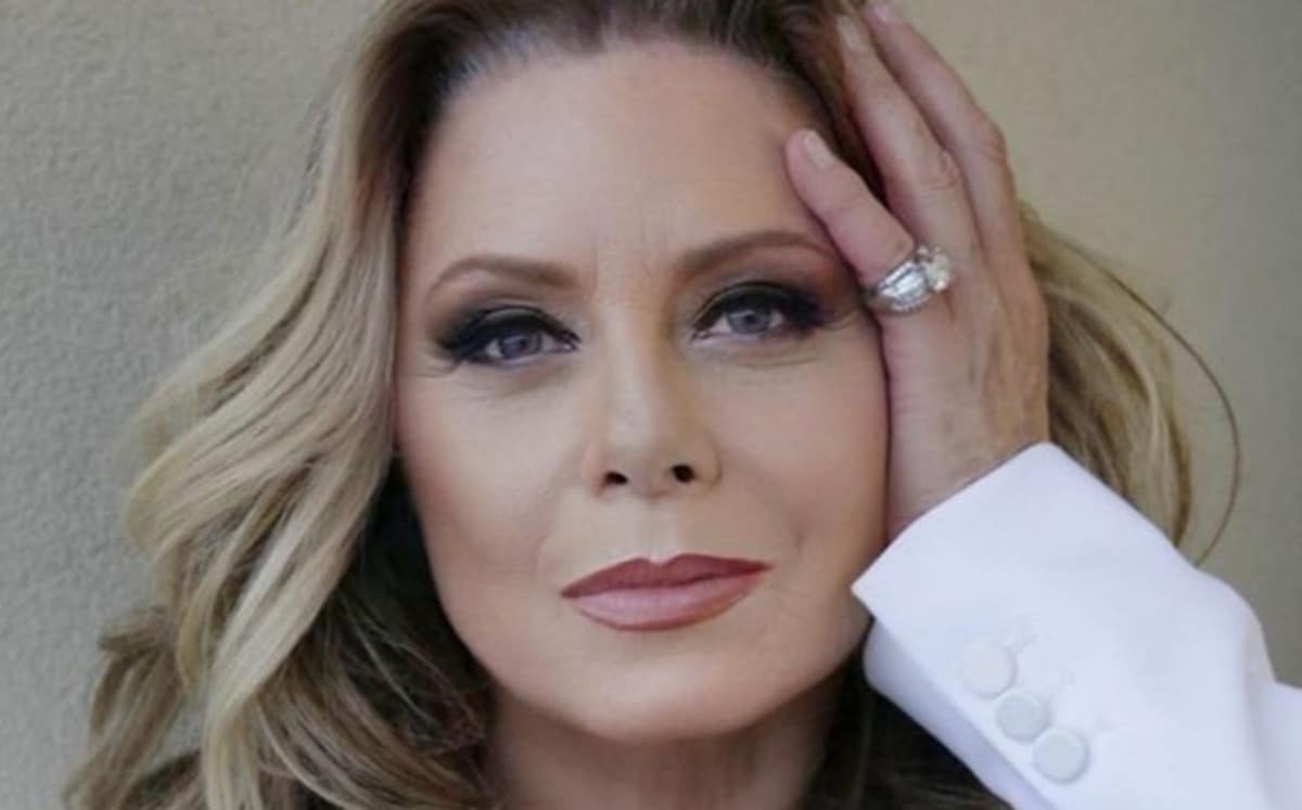 A famosa ex-ator da Globo causou ao mostrar beleza nas redes sociais (Foto: Reprodução)