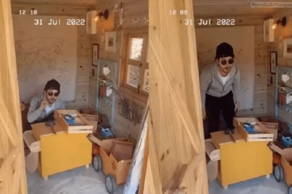 O famoso músico e filho do cantor sertanejo Xororó mostrou detalhes da casa de boneca (Foto: Reprodução)