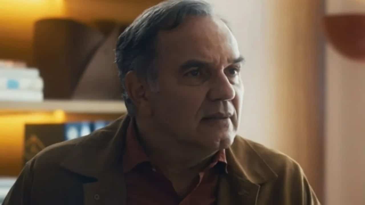 Guerra Guerra (Humberto Martins) na novela Travessia da Rede Globo