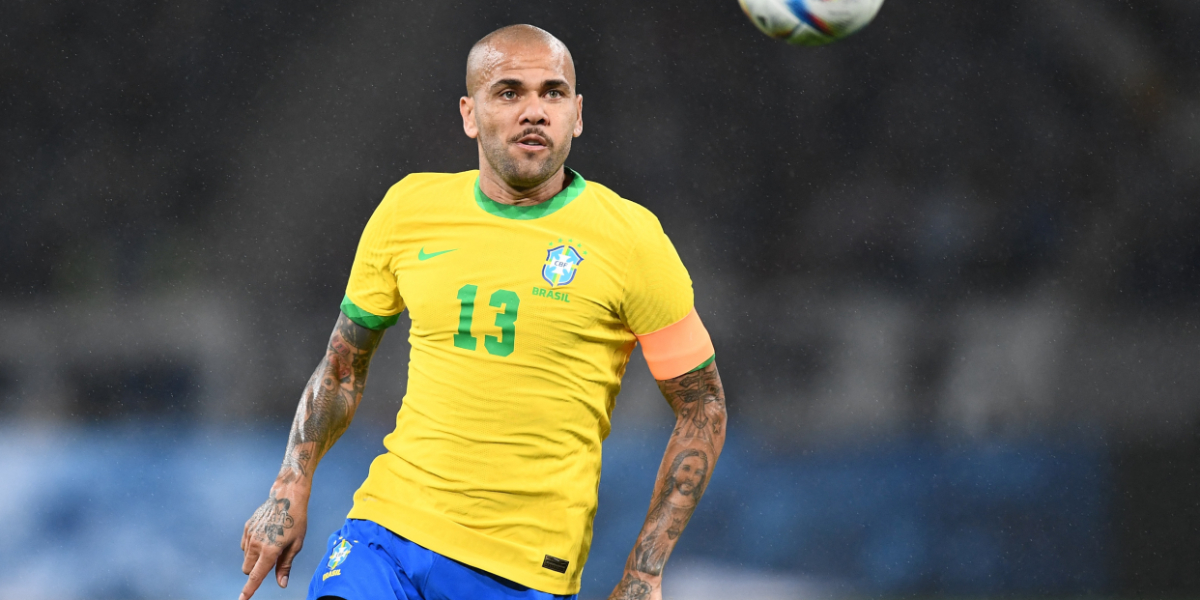 O famoso ex-jogador da Seleção Brasileira continua preso na Espanha (Foto: Reprodução)