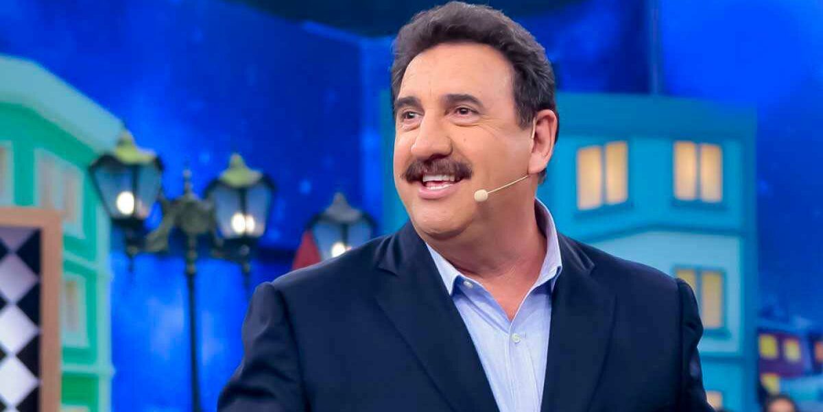 Ratinho em seu programa no SBT (Foto: Reprodução)