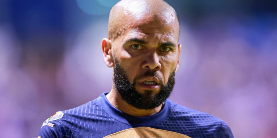 Daniel Alves tem primeira foto divulgada após seis meses preso (Foto: Reprodução)