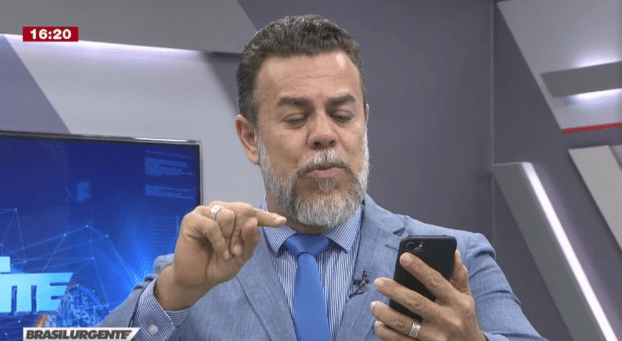 Marcos Maracanã foi para cima dos apresentadores do Brasil Urgente e do Melhor da Tarde da Band (Foto: Reprodução)