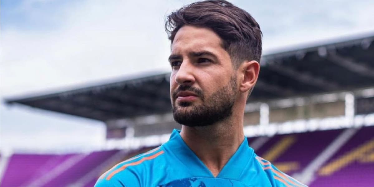 O famoso jogador de futebol comentou sobre o seu retorno para o clube comandado por Dorival Júnior (Foto: Reprodução)