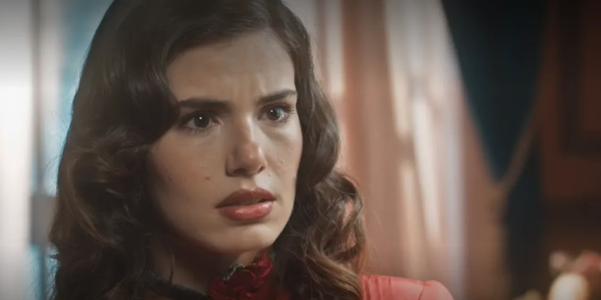 Marê ficará desesperada ao achar ossada de recém-nascido no folhetim da Globo (Foto: Reprodução)