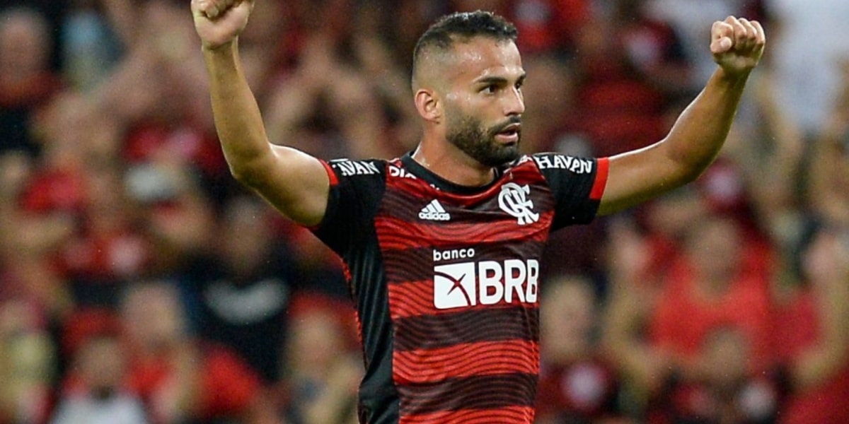 O jogador de futebol está a um passo de assinar com o Inter (Imagem Reprodução Internet)