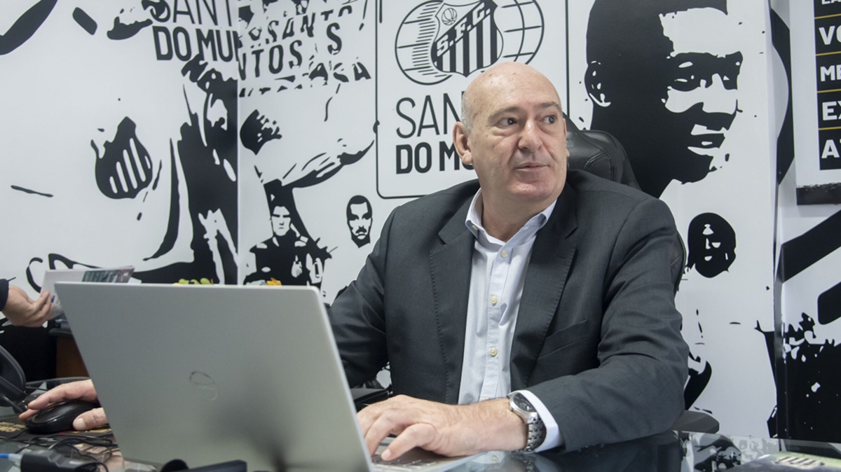 O presidente do Santos, Andres Rueda