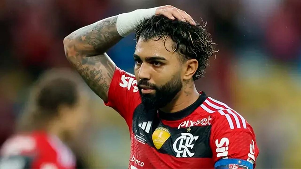 O famoso jogador de futebol é titular da camisa 10 do Flamengo (Foto: Reprodução/ Twitter)