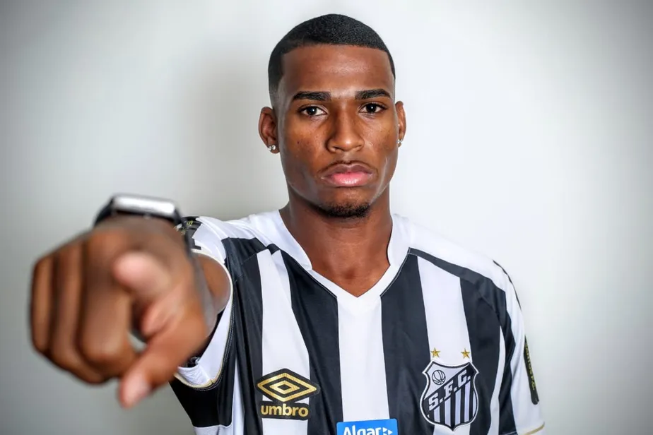 O famoso jogador de futebol é emprestado para o Juventude (Foto: Reprodução/Internet)