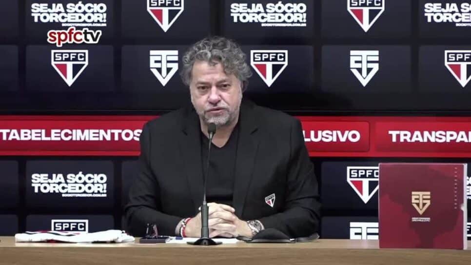 São Paulo sai da moita e cobra R$ 3,7 MILHÕES do Botafogo (Foto: Reprodução/ SPFC/ Twitter)