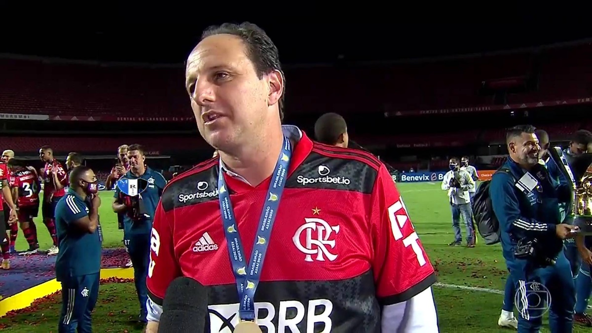 Com Sampaoli na 'forca', nome de Rogério Ceni circula bastidores do Flamengo (Foto: Reprodução/ CRF)