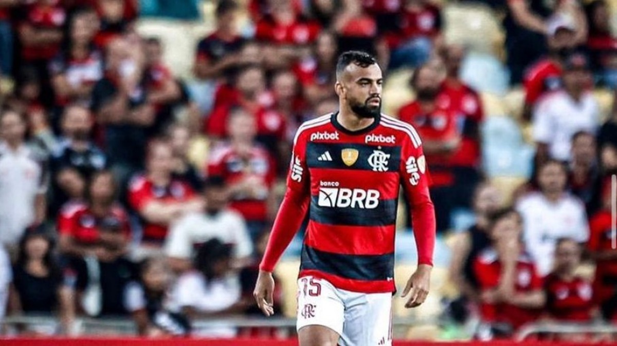 Fabrício deve deixar o Rubro-Negro em breve para assinar com o West Ham (Foto: Reprodução/ Thiago Ribeiro/ CRF)