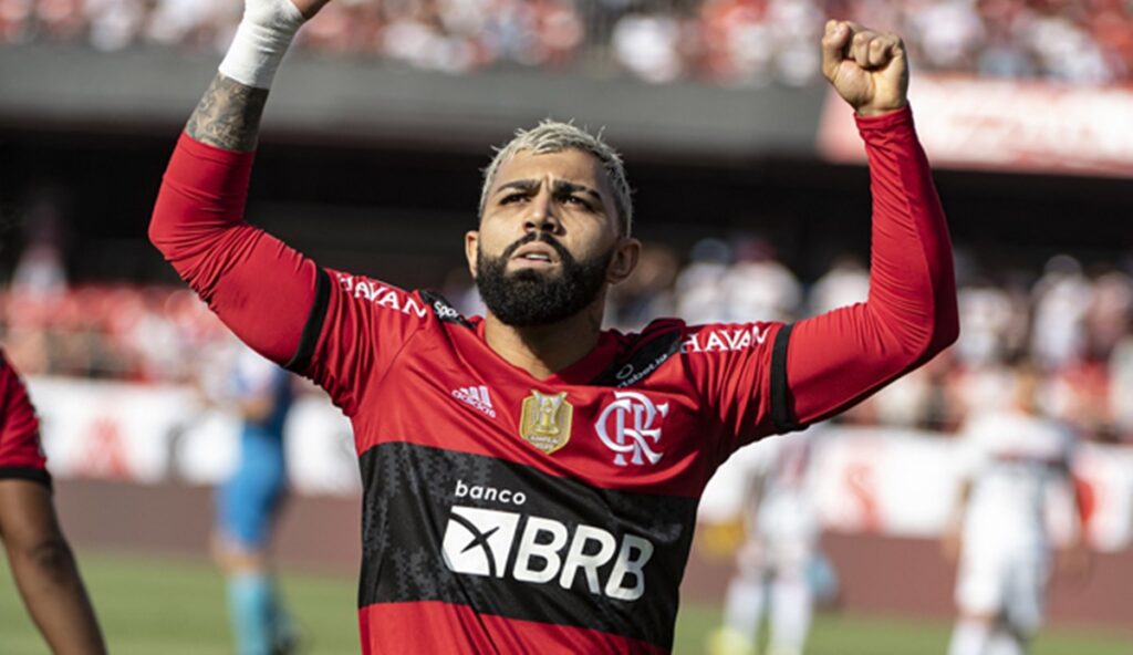 O jogador de futebol do Flamengo ainda não assinou sua renovação (Foto: Reprodução/ Alexandre Vidal/ CRF)