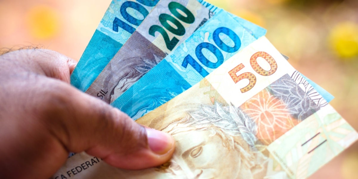 Confira dicas para contratar um empréstimo consignado do INSS para aposentados e que os bancos não contam (Imagem Reprodução Internet)