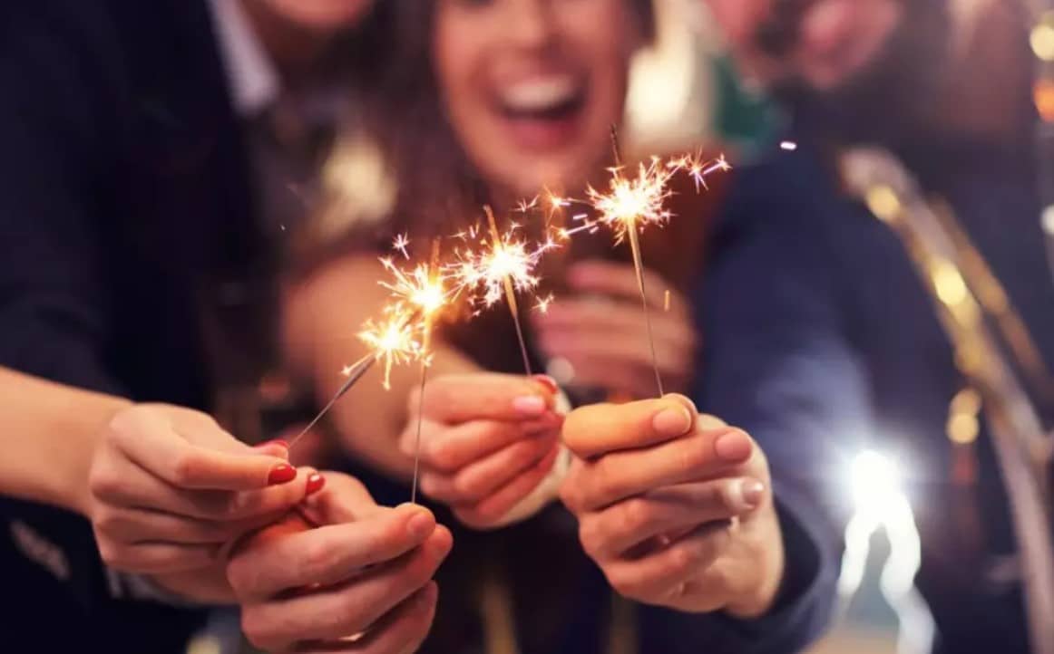 Faça esses pequenos rituais e afaste a negatividade de 2024 (Foto: Reprodução/Internet)