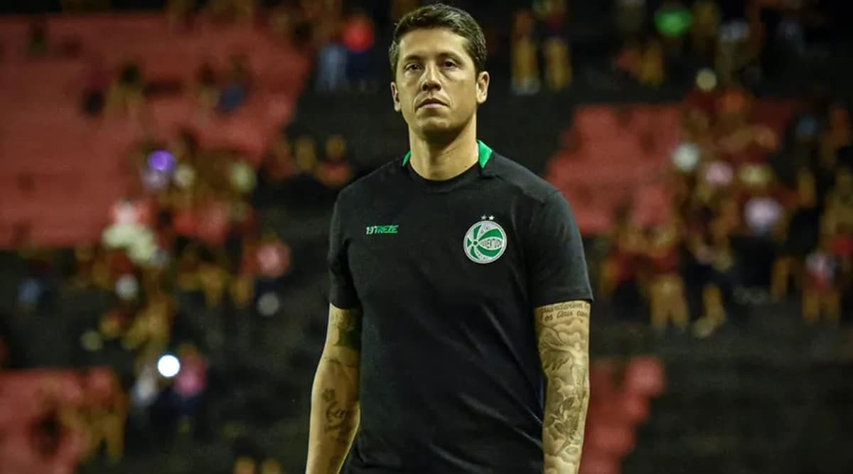 Thiago Carpini, técnico do Juventude, é alvo do Santos na Série B (Foto: Reprodução/ Gabriel Tadiotto/ EC Juventude)