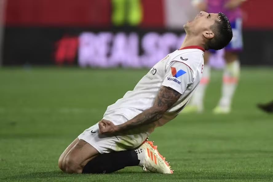 O famoso jogador de futebol não deve fechar com o Timão ( Foto: CRISTINA QUICLER / AFP)
