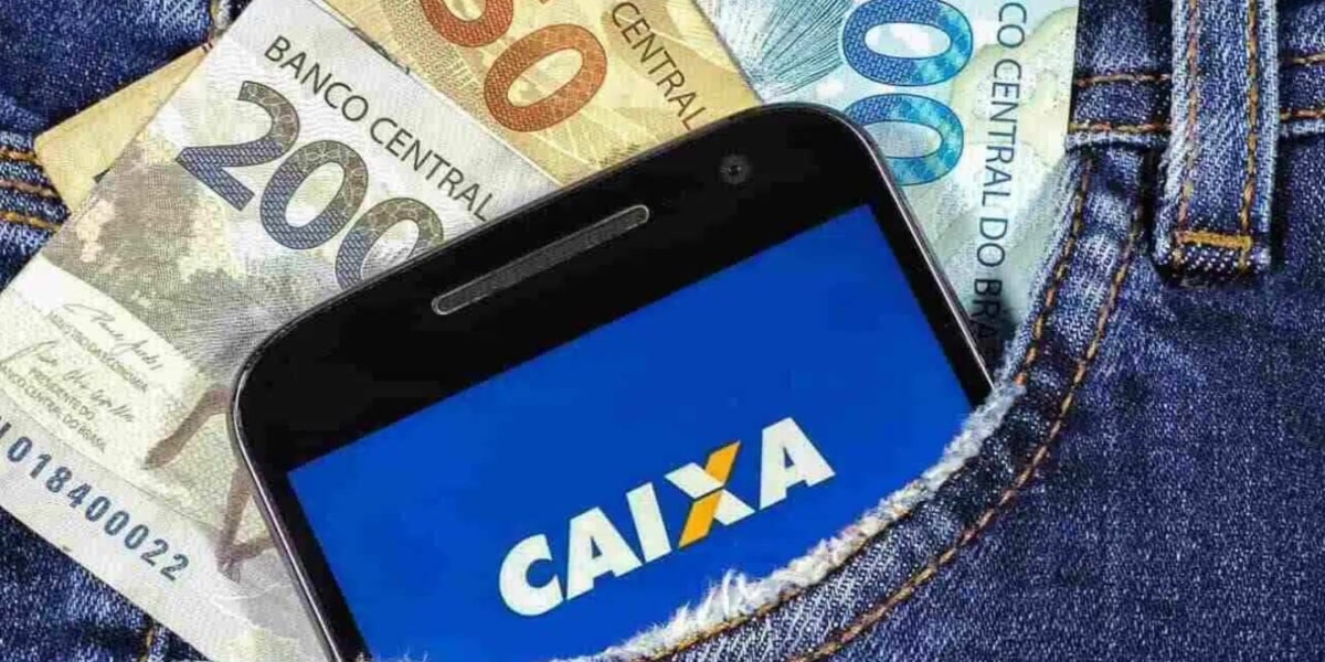 Caixa revela devolução de dinheiro para brasileiros (Imagem Reprodução Shutterstock)