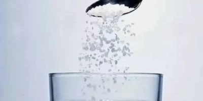 Mistura de água e sal (Imagem: Reprodução)