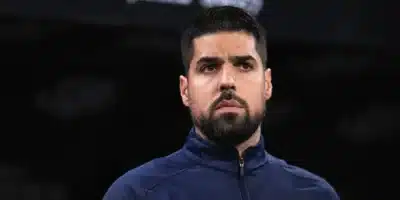 António Oliveira não vem agradando no comando do time de futebol paulista (Foto: Reprodução)