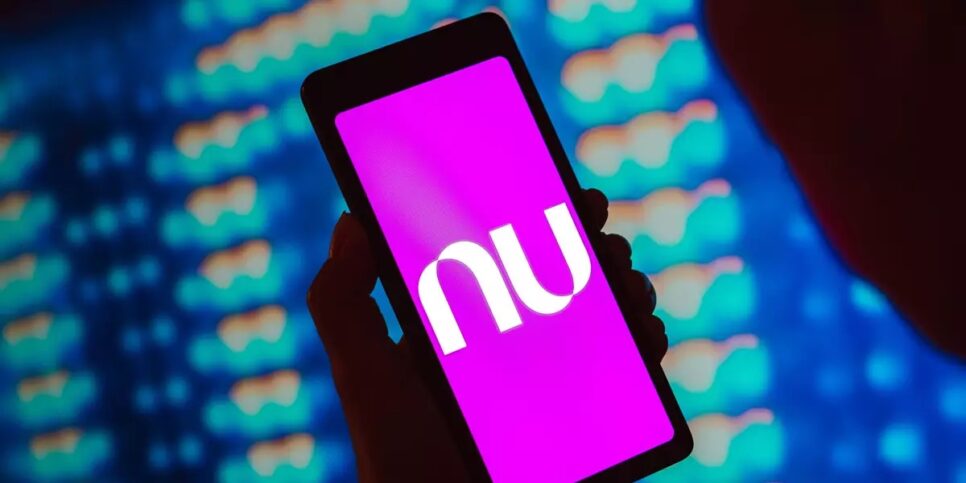 Cliente banco Nubank aviso para Pix (Foto: SOPA Images/GettyImages)