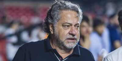 Casares age rápido e passa na frente de rivais do São Paulo (Foto: Yuri Murakami/Ag. Estado)