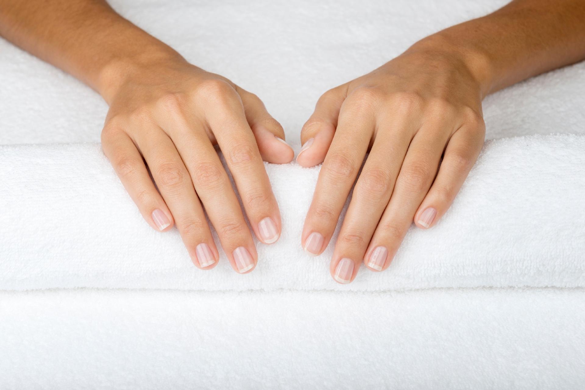 Melhore a aparência e a saúde das unhas com essa mistura caseira (Foto: Getty Images)