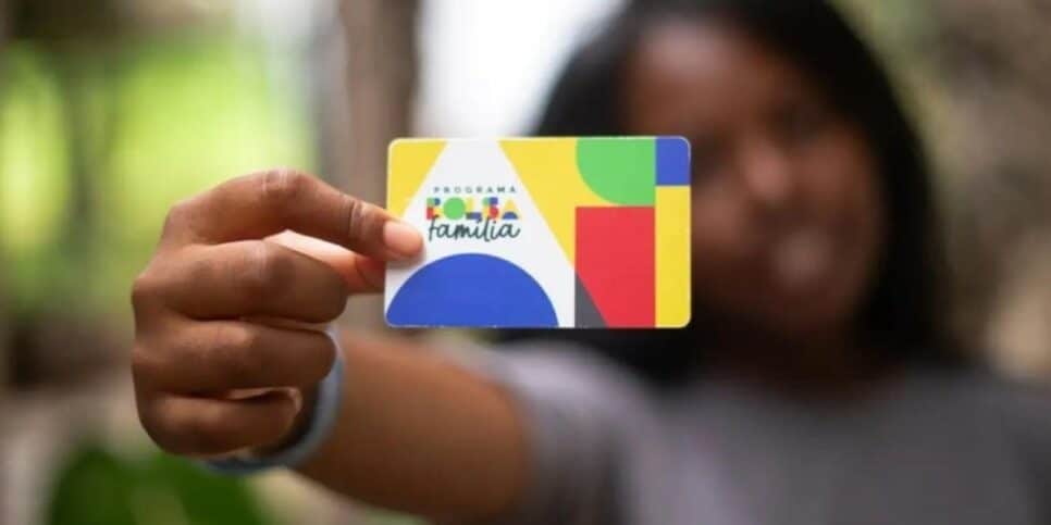 Bloqueio confirmado no Bolsa Família em outubro! Saiba o que fazer para não perder seu benefício